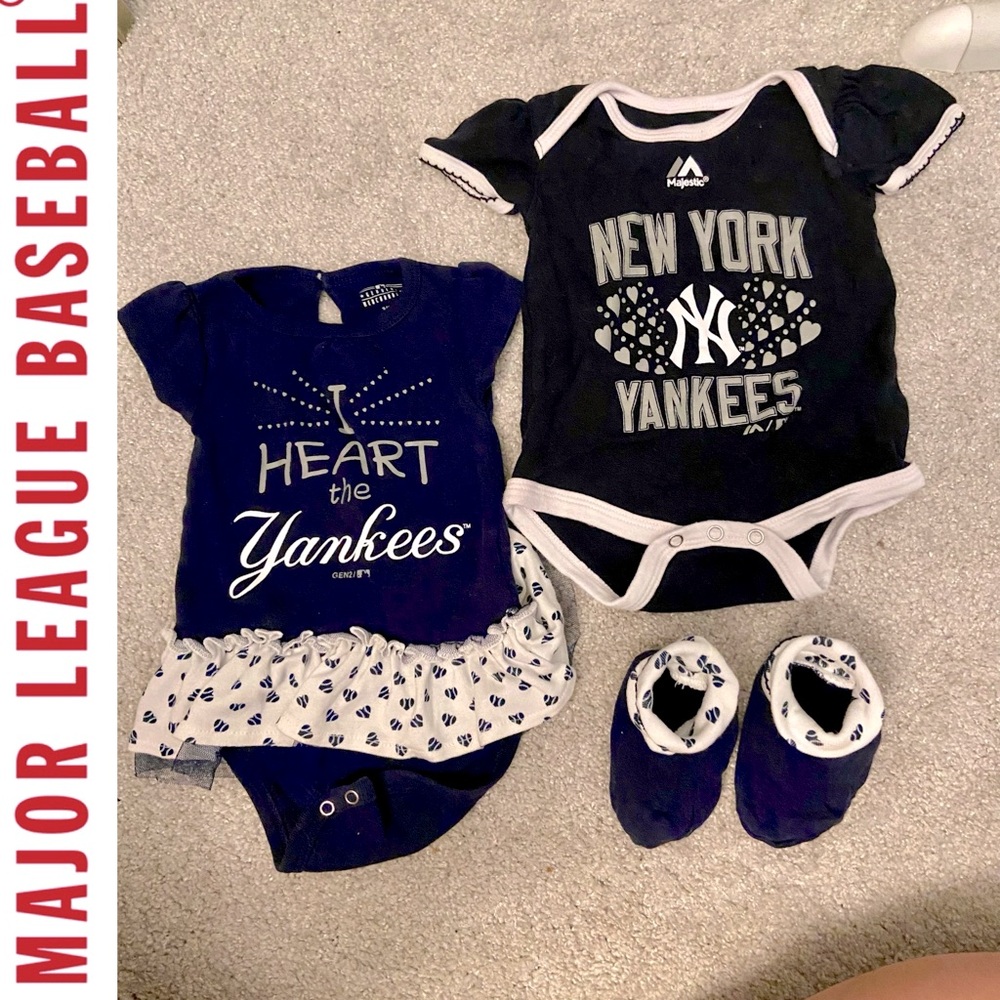 Yankees Baseball Onesies Baby Girl 3m with matching boots shoes